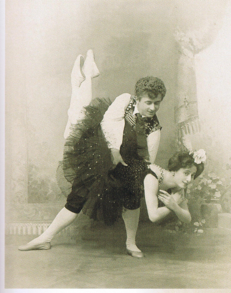 Anna Pavlova as Ondine and Georgy Kyaksht as Matteo (1903)