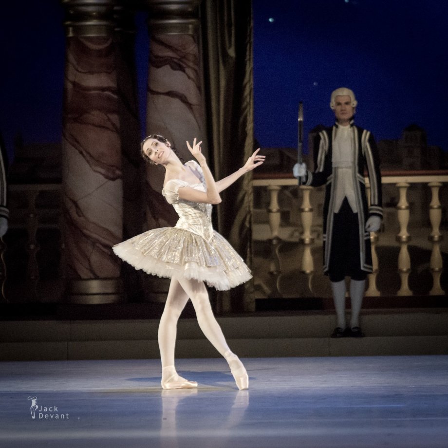 Grand Pas Classique, with Daria Sukhorukova as Paquita (2014), photo by Jack Devant©