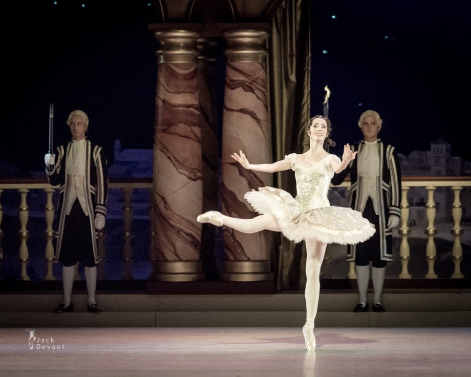 Grand Pas Classique, with Daria Sukhorukova as Paquita (2014), photo by Jack Devant©