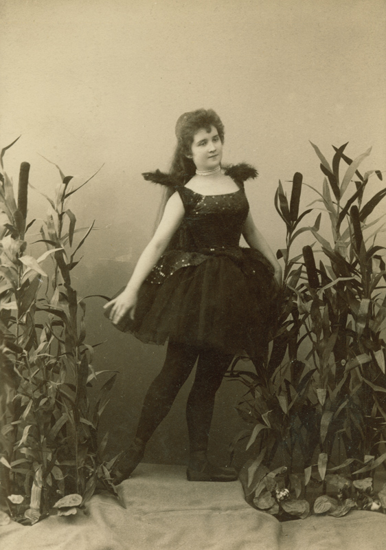 Vera Trefilova as a Black Swan (1895)